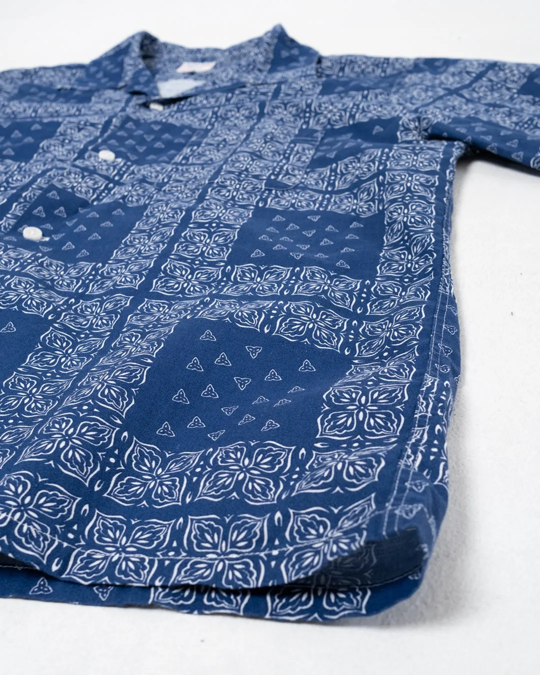 06-097 Bandanna Print Hawaiian Shirt Blue