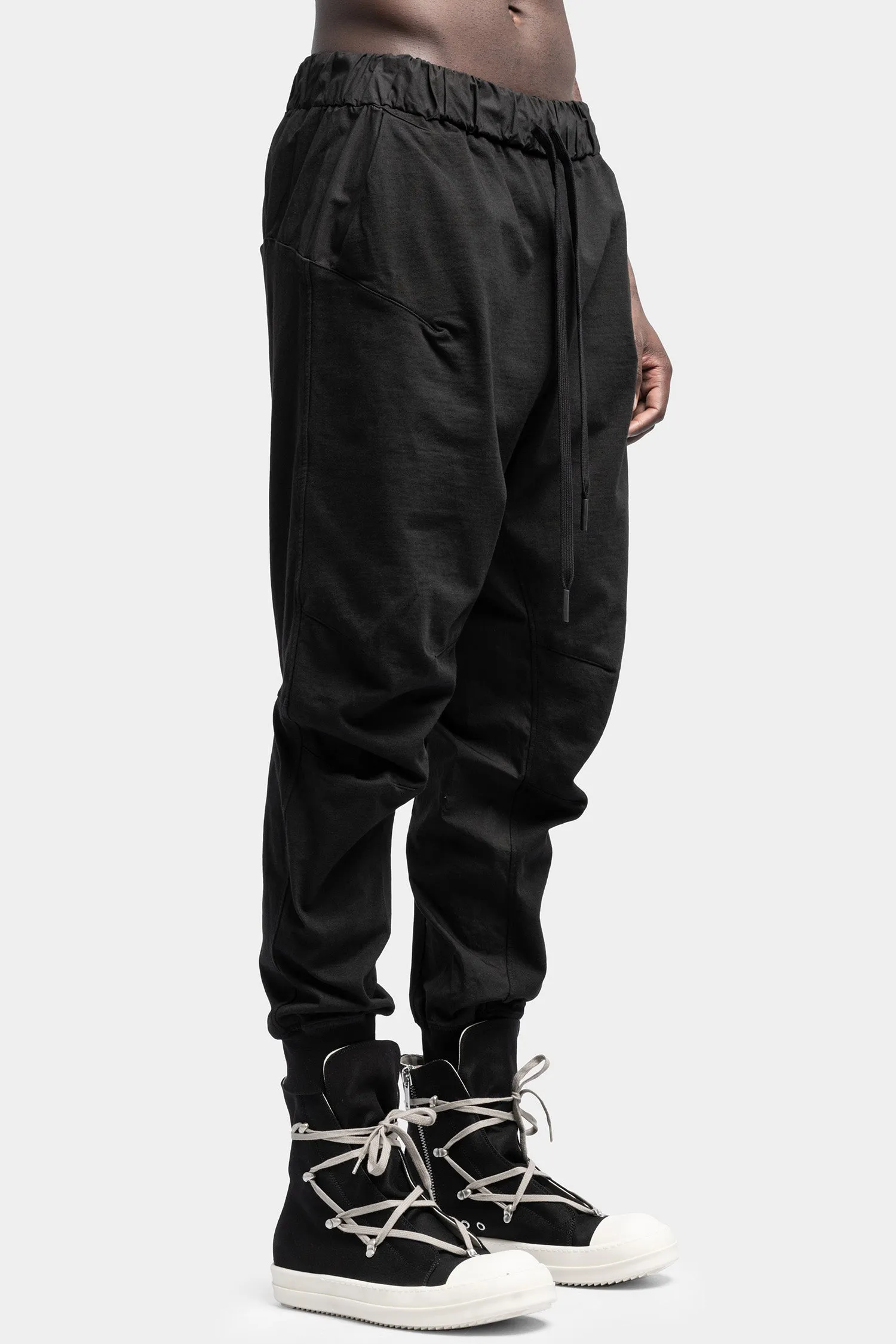 Curved knee contrast sweatpants