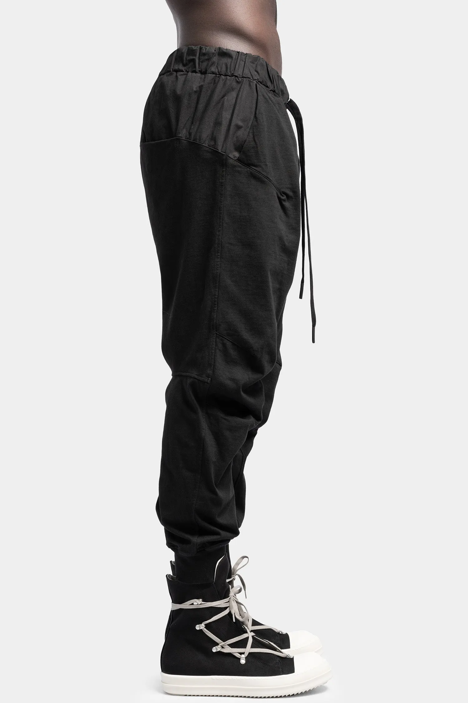 Curved knee contrast sweatpants