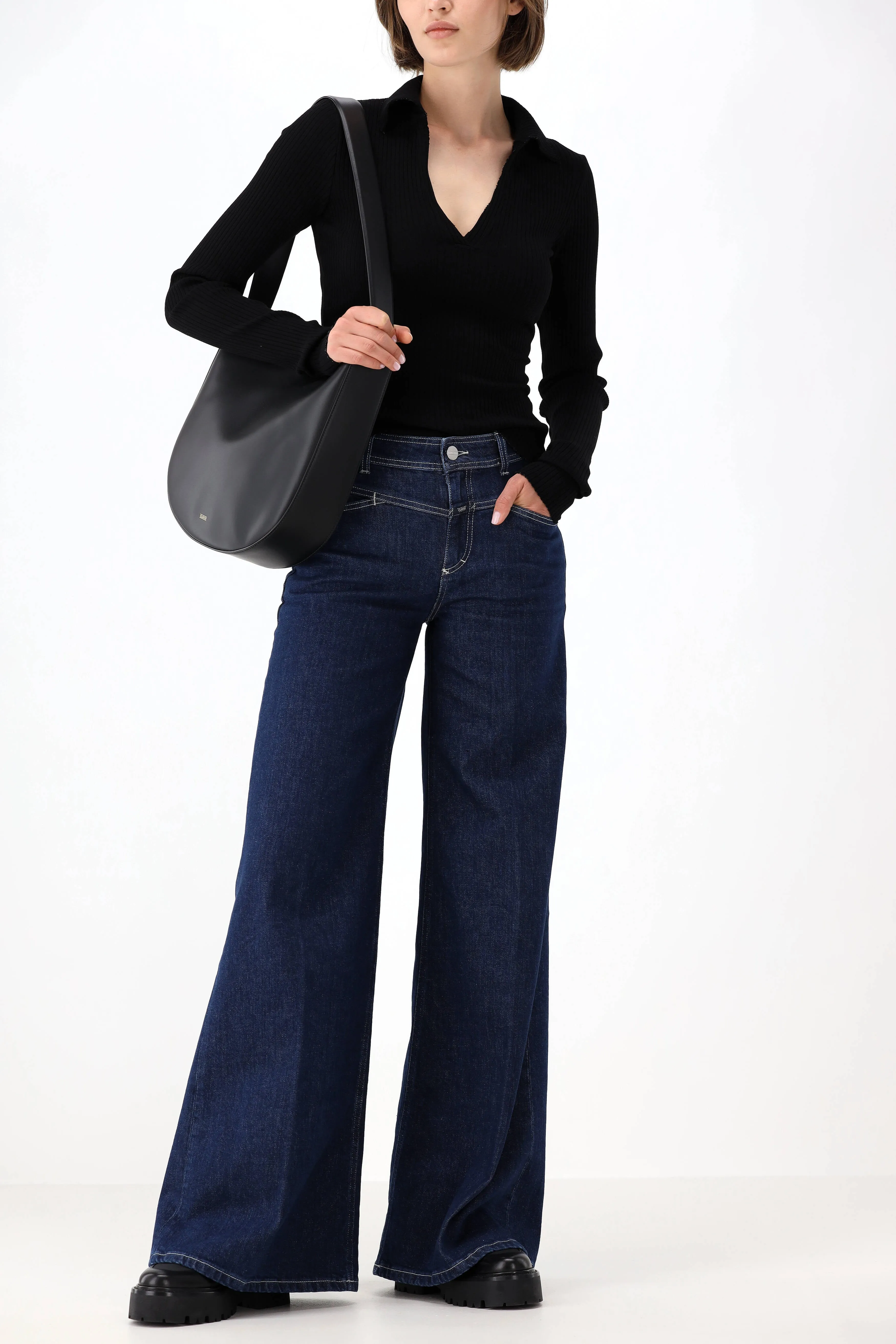 Jeans Flared-X in Dark Blue