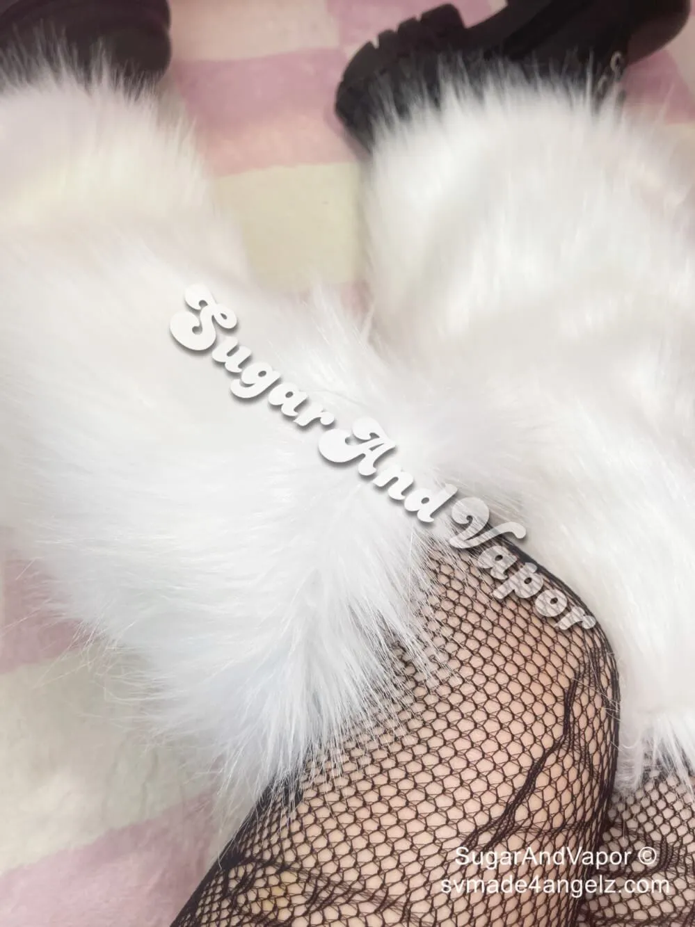 Layla Kawaii White Furry Leg Warmers