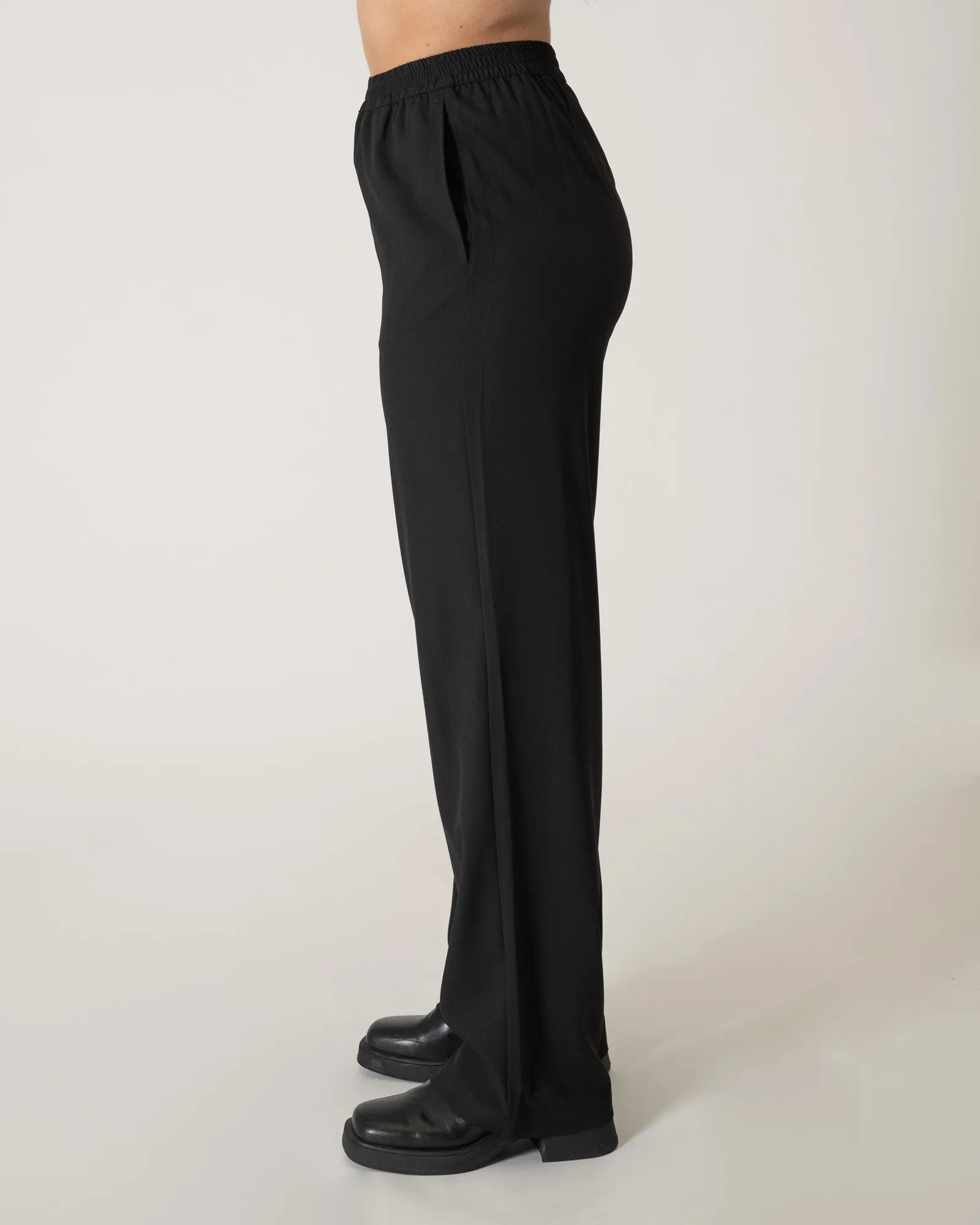 Poppy Regular Pant Black